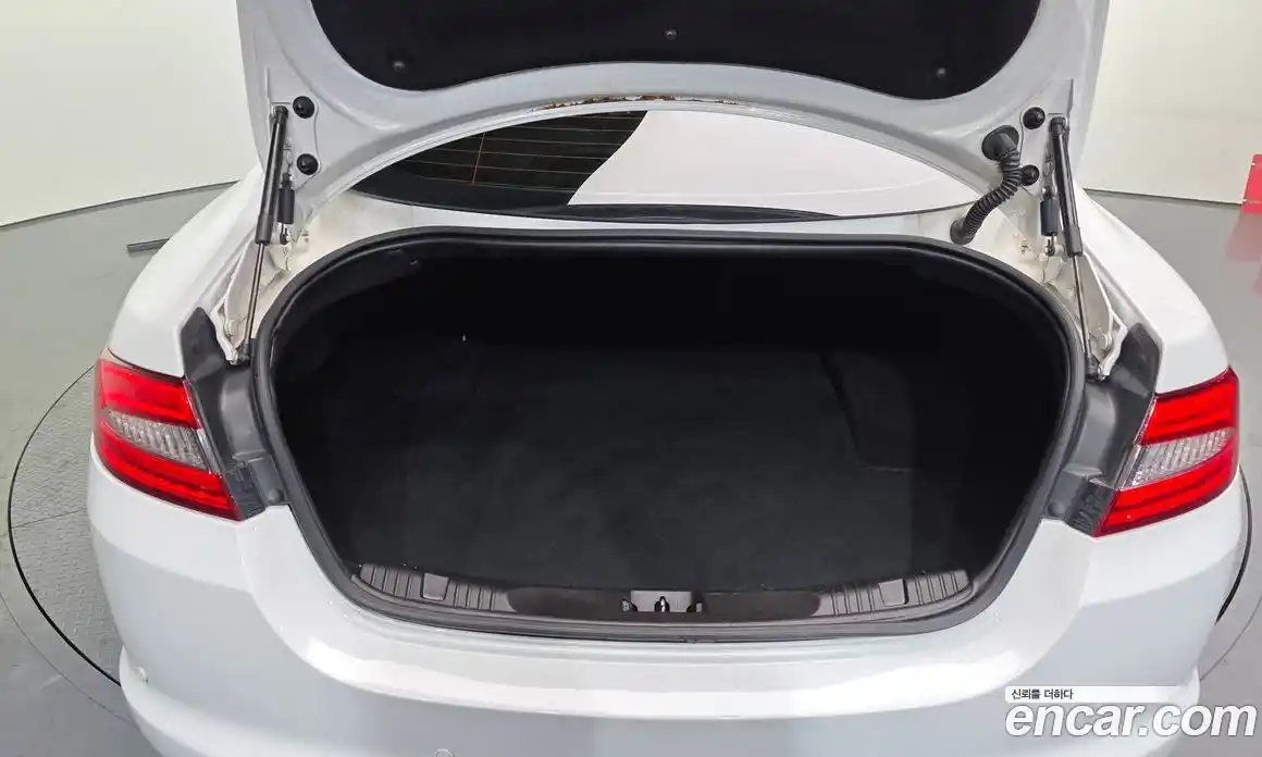 Jaguar XF 2015 2.2 Автомат в Москве № 331530, фото 20