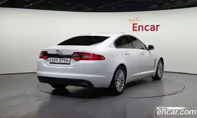 Jaguar XF 2015 2.2 Автомат в Москве № 331530, миниатюра 2