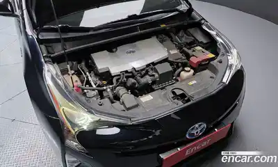 Toyota Prius 2017 1.8 Автомат в Москве № 335011, миниатюра 6