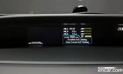 Toyota Prius 2017 1.8 Автомат в Москве № 335011, миниатюра 8