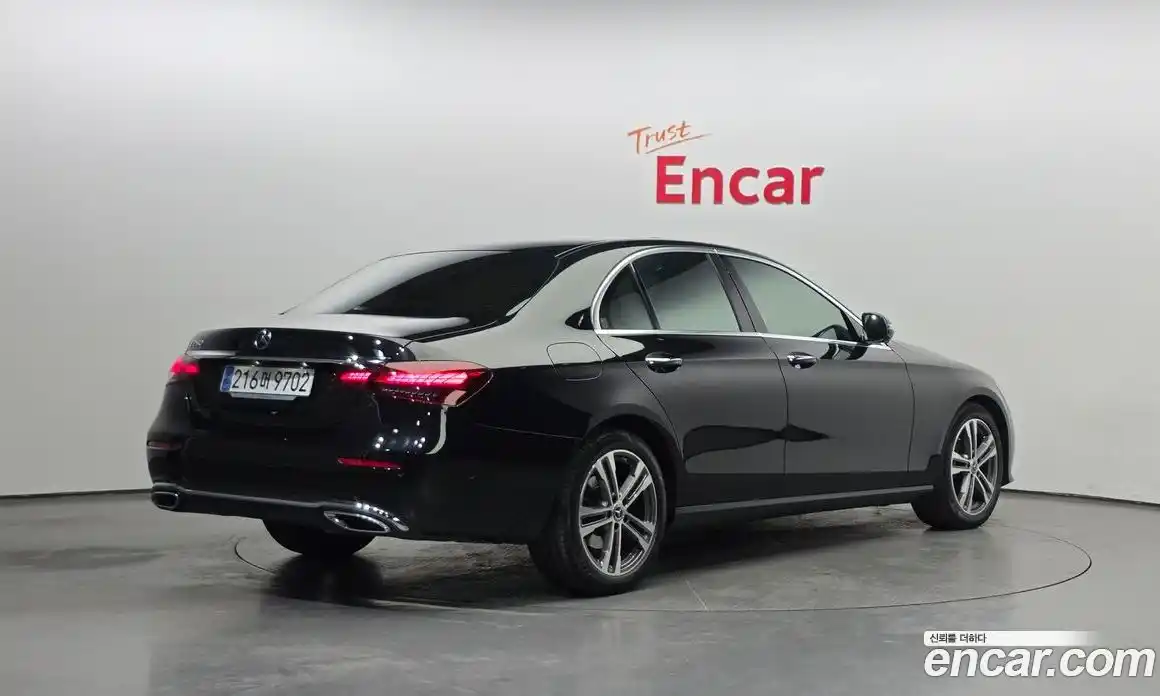 Mercedes-Benz E-Class 2023 2.0 Автомат в Москве № 338630, фото 8