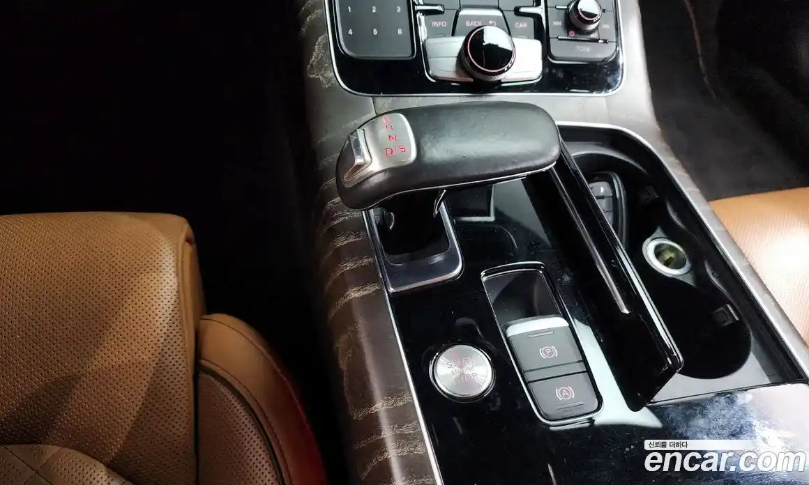 Audi A8 2015 3.0 Автомат в Москве № 343697, фото 14