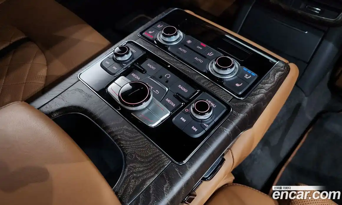 Audi A8 2015 3.0 Автомат в Москве № 343697, фото 15