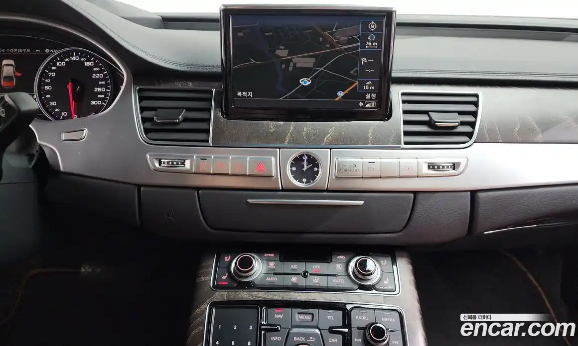 Audi A8 2015 3.0 Автомат в Москве № 343697, фото 16