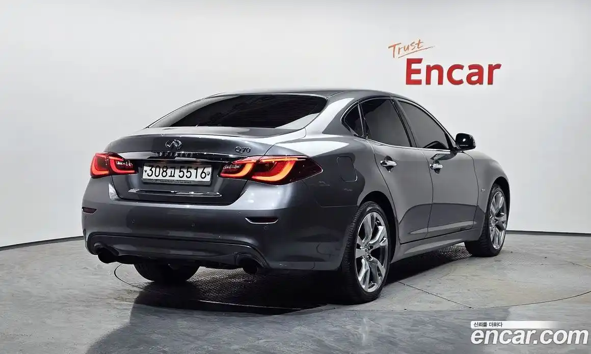 Infiniti Q70 2015 3.0 Автомат в Москве № 344978, фото 14