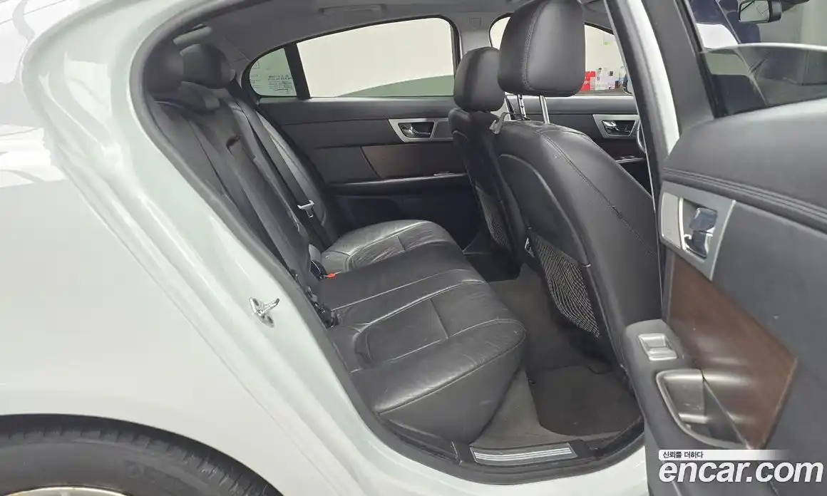 Jaguar XF 2015 2.2 Автомат в Москве № 364161, фото 12