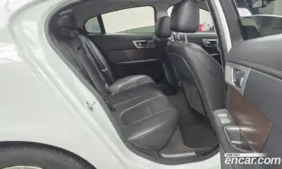 Jaguar XF 2015 2.2 Автомат в Москве № 364161, миниатюра 12