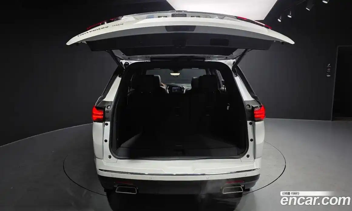 Chevrolet Traverse 2023 3.6 Автомат в Москве № 37000, фото 20