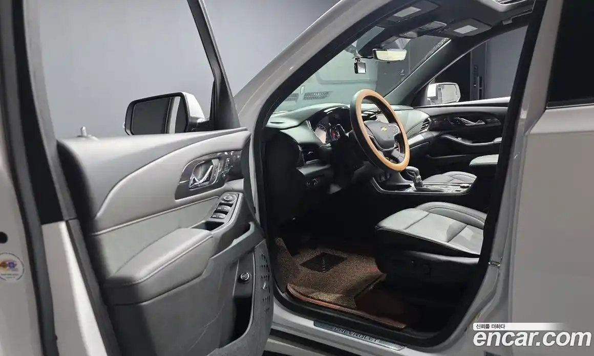 Chevrolet Traverse 2023 3.6 Автомат в Москве № 37000, фото 10