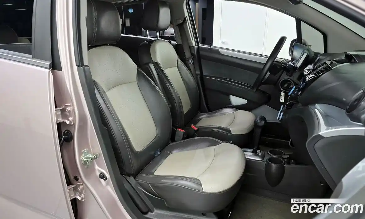 Chevrolet Spark 2012 1.0 Автомат в Москве № 37271, фото 13