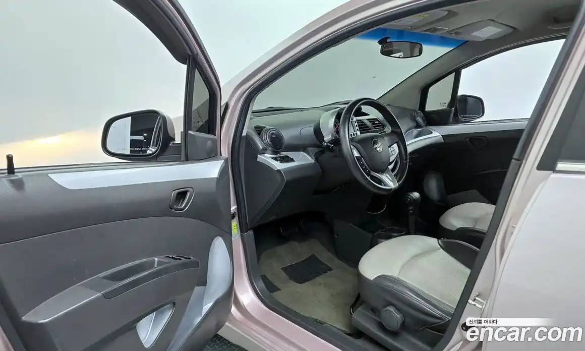 Chevrolet Spark 2012 1.0 Автомат в Москве № 37271, фото 9