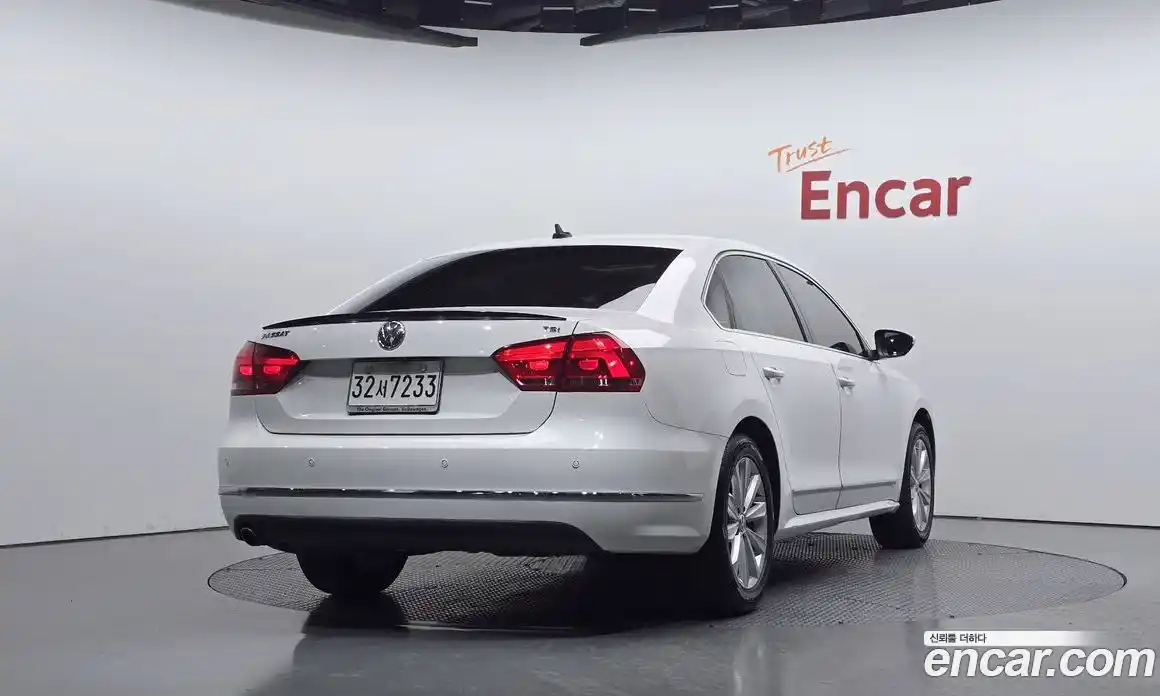 Volkswagen Passat 2014 1.8 Автомат в Москве № 383091, фото 1