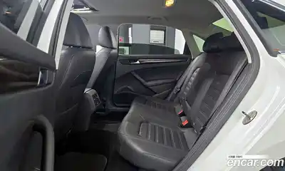 Volkswagen Passat 2014 1.8 Автомат в Москве № 383091, миниатюра 12