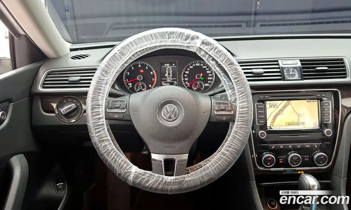 Volkswagen Passat 2014 1.8 Автомат в Москве № 383091, фото 13