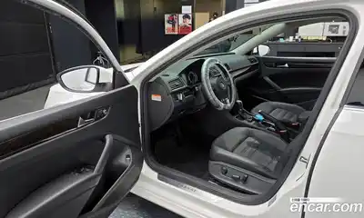 Volkswagen Passat 2014 1.8 Автомат в Москве № 383091, миниатюра 10