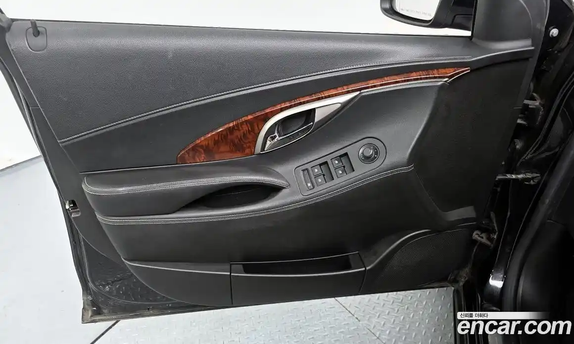 Chevrolet Alpheon 2015 2.4 Автомат в Москве № 39079, фото 14