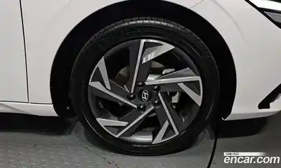 Hyundai Avante 2024 1.6 Автомат в Москве № 396054, миниатюра 5