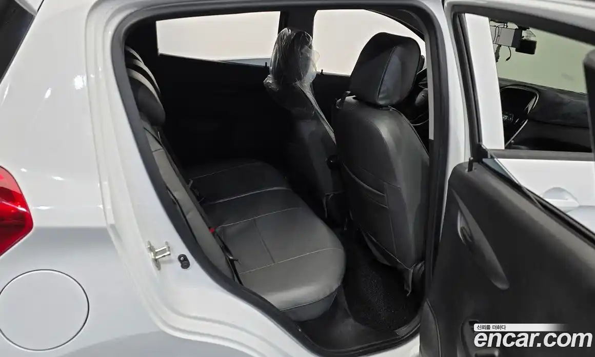 Chevrolet Spark 2016 1.0 Автомат в Москве № 40263, фото 3