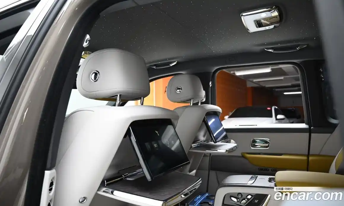 Rolls-Royce Cullinan 2025 6.7 Автомат в Москве № 407018, фото 19