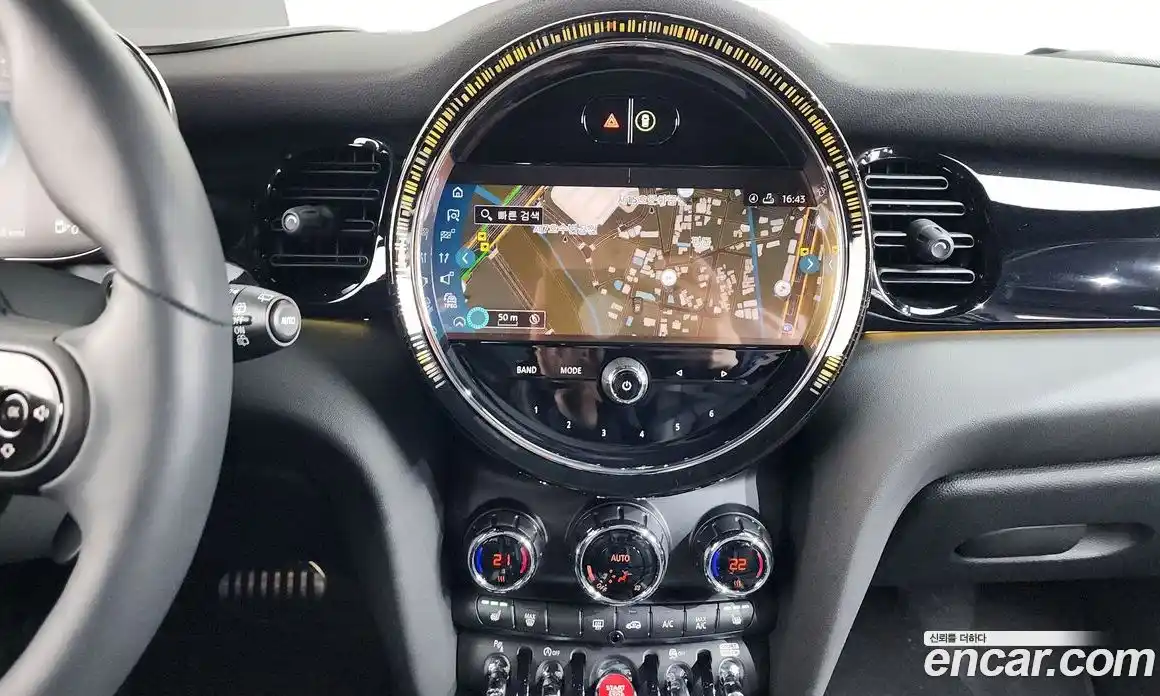 Mini Cooper 2024 2.0 Автомат в Москве № 416842, фото 14