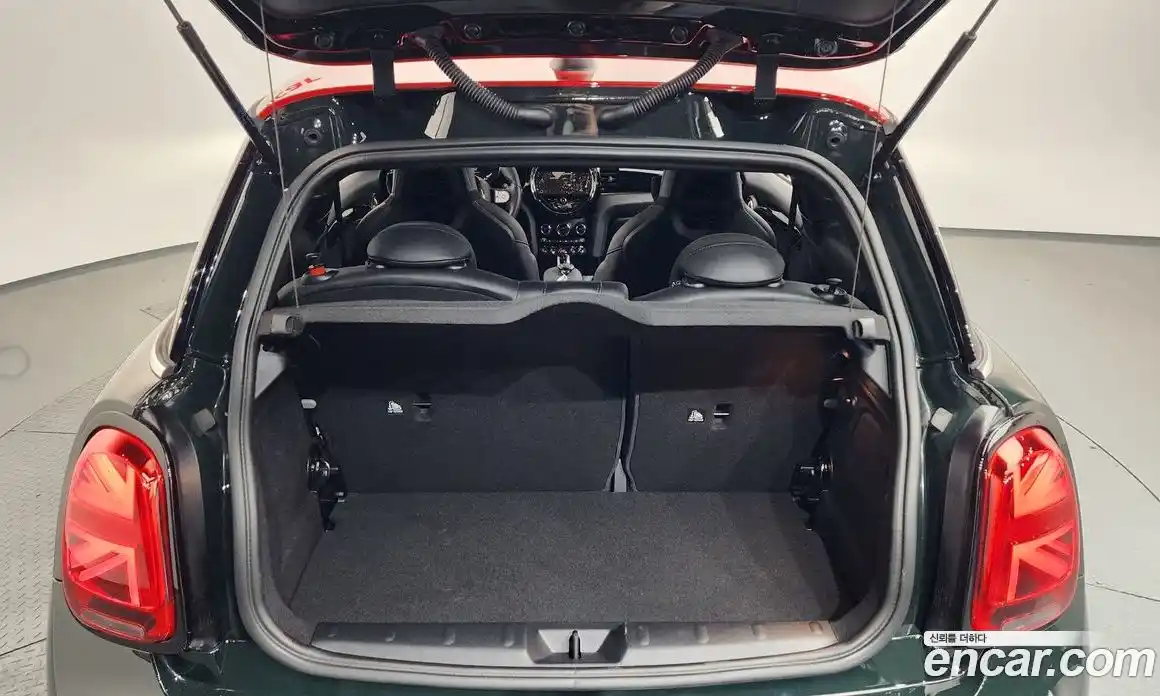 Mini Cooper 2024 2.0 Автомат в Москве № 416842, фото 20