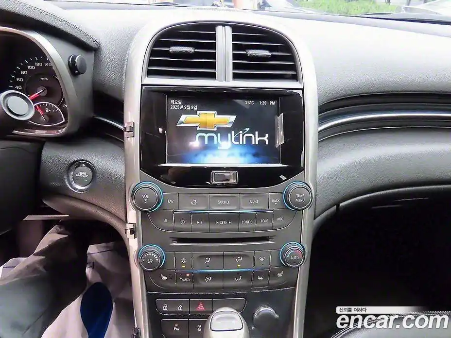 Chevrolet Malibu 2015 2.0 Автомат в Москве № 41989, фото 8