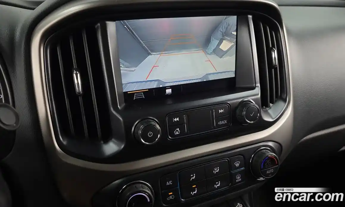 Chevrolet Colorado 2021 3.6 Автомат в Москве № 41998, фото 15