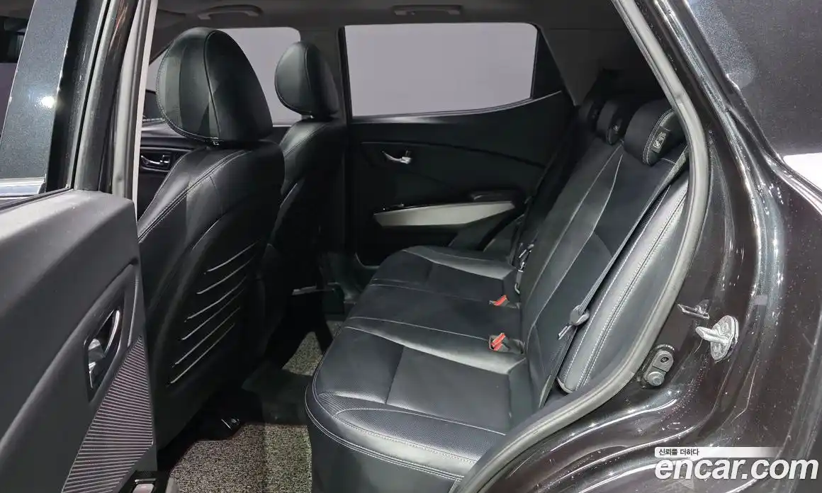 SsangYong TIBOLI 2016 1.6 Автомат в Москве № 421131, фото 12