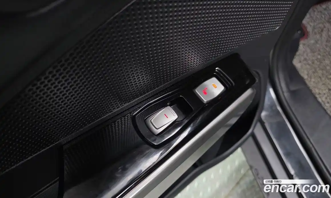 SsangYong TIBOLI 2016 1.6 Автомат в Москве № 421131, фото 18