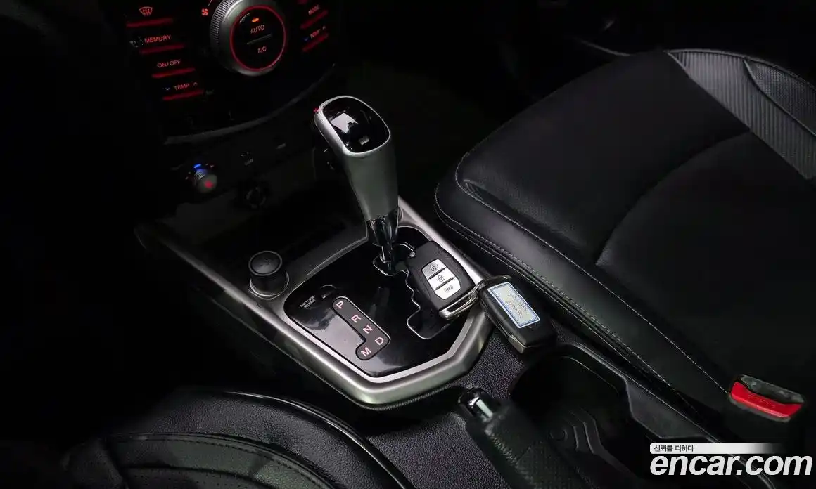 SsangYong TIBOLI 2016 1.6 Автомат в Москве № 421131, фото 9