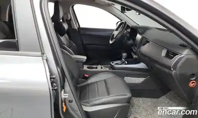 Renault XM3 2021 1.6 Автомат в Москве № 423275, миниатюра 11