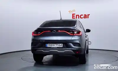 Renault XM3 2021 1.6 Автомат в Москве № 423275, миниатюра 4