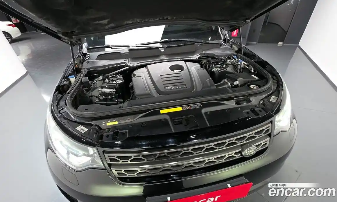 Land Rover Discovery 2018 2.0 Автомат в Москве № 431323, фото 6