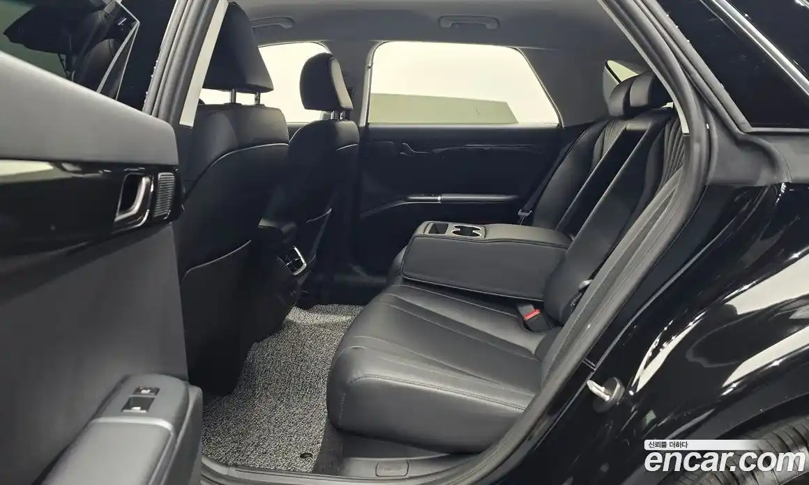 Hyundai Grandeur 2023 2.5 Автомат в Москве № 44606, фото 12