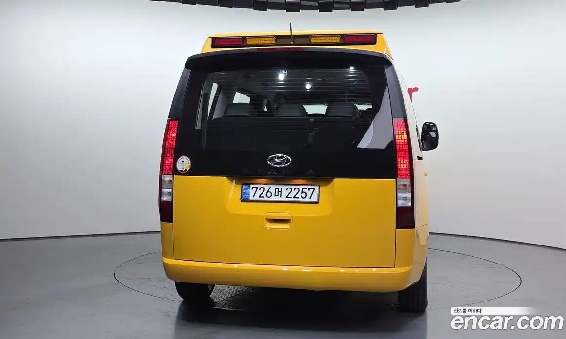 Hyundai Staria 2022 3.5 Автомат в Москве № 448945, фото 4