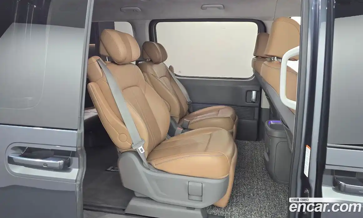 Hyundai Staria 2023 2.2 Автомат в Москве № 45388, фото 12