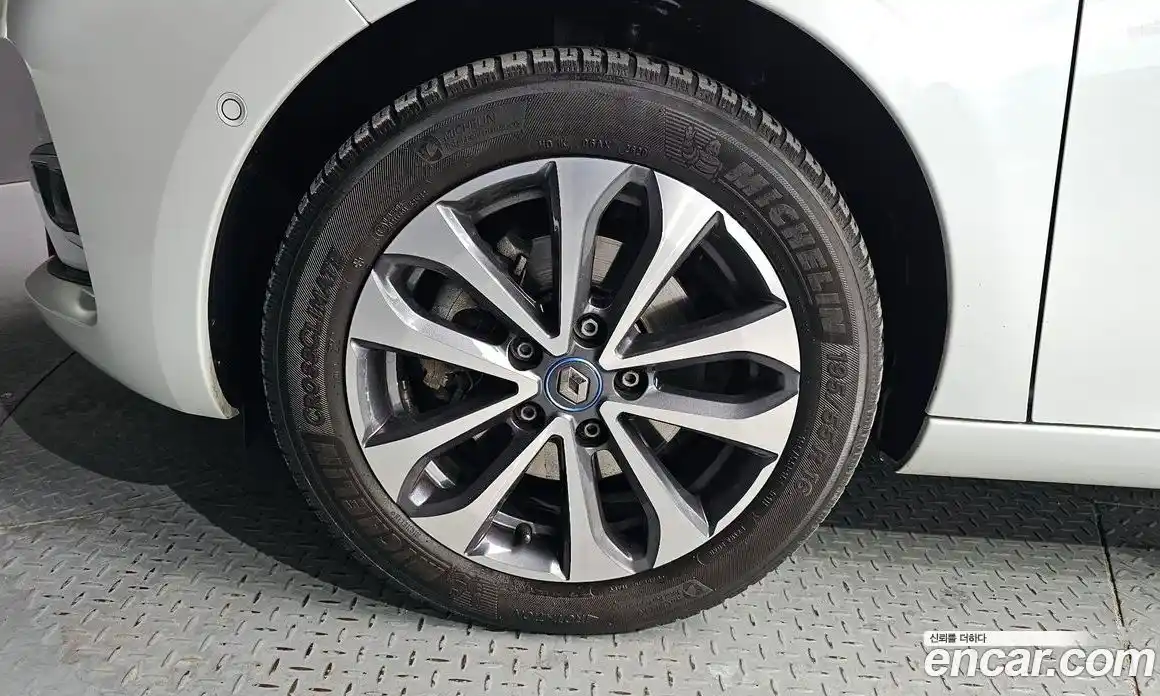 Renault Zoe 2021 0.2 Автомат в Москве № 455722, фото 5