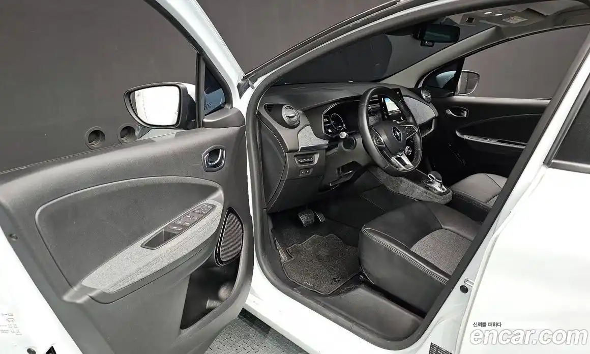 Renault Zoe 2021 0.2 Автомат в Москве № 455722, фото 10