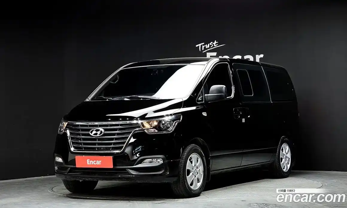 Hyundai Starex 2020 2.5 Автомат в Москве № 45970, фото 1
