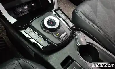 Kia Seltos 2025 1.6 Автомат в Москве № 460113, миниатюра 9