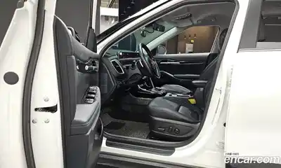 Kia Seltos 2025 1.6 Автомат в Москве № 460113, миниатюра 10