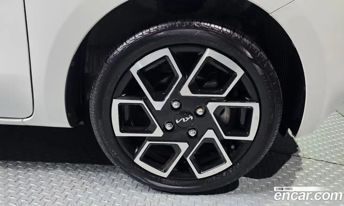 Kia Ray 2023 1.0 Автомат в Москве № 460362, фото 5