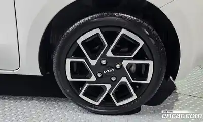 Kia Ray 2023 1.0 Автомат в Москве № 460362, миниатюра 5