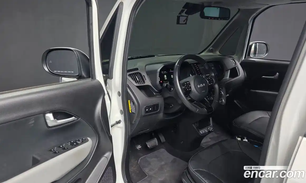 Kia Ray 2023 1.0 Автомат в Москве № 460362, фото 10