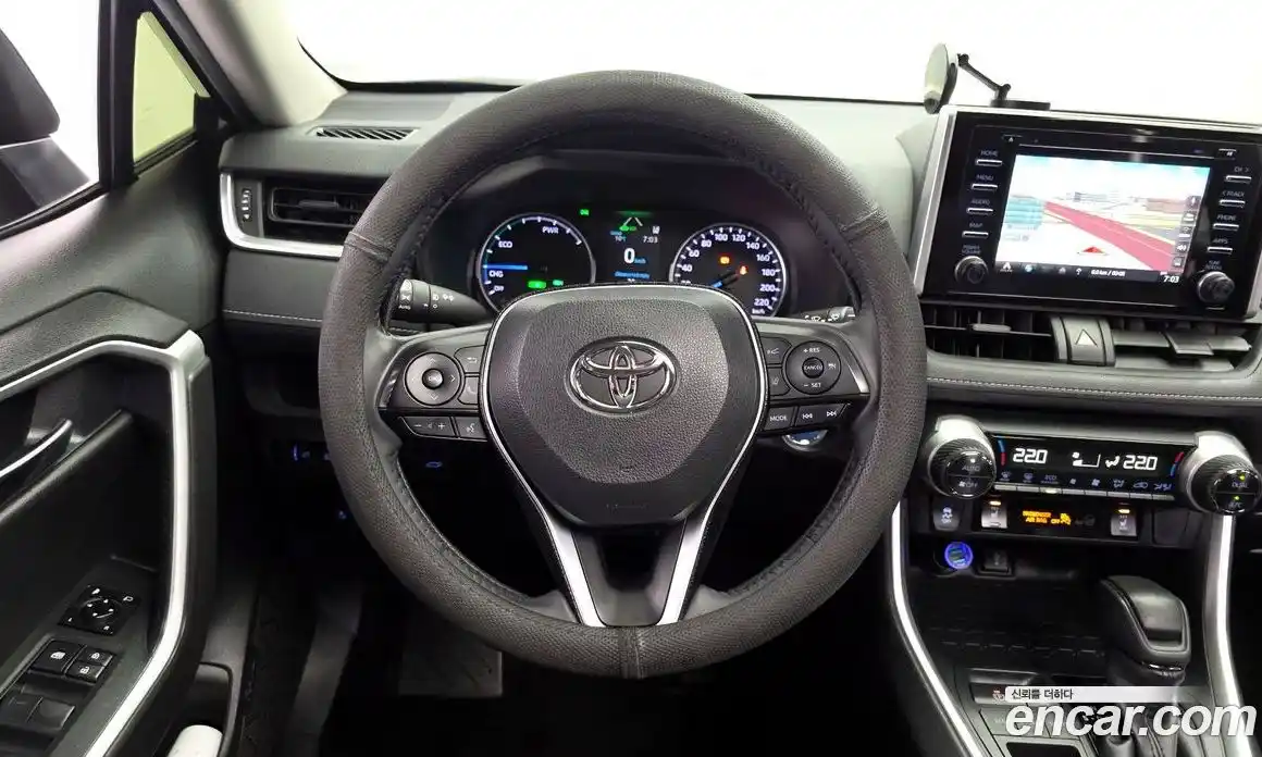 Toyota RAV4 2021 2.5 Автомат в Москве № 472954, фото 13
