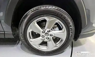 Toyota RAV4 2021 2.5 Автомат в Москве № 472954, миниатюра 5