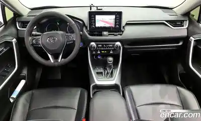 Toyota RAV4 2021 2.5 Автомат в Москве № 472954, миниатюра 7