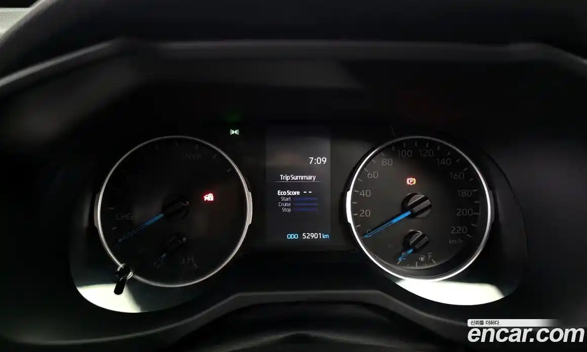 Toyota RAV4 2021 2.5 Автомат в Москве № 472954, фото 8