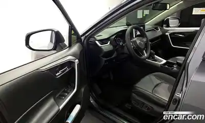 Toyota RAV4 2021 2.5 Автомат в Москве № 472954, миниатюра 10