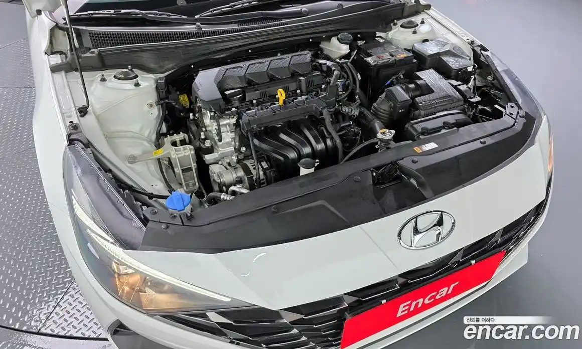 Hyundai Avante 2023 1.6 Автомат в Москве № 48585, фото 3